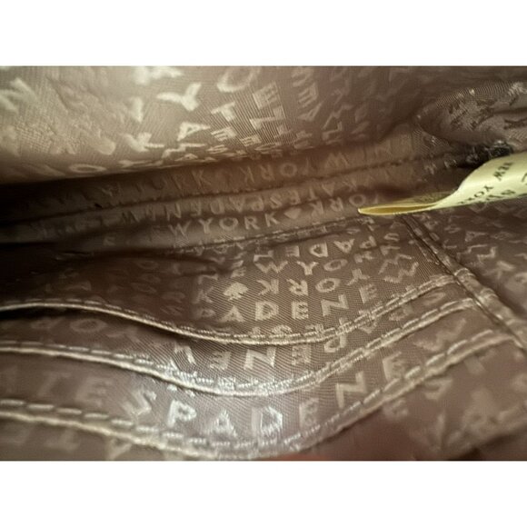 Kate Spade New York Pebbled Leather Chester Street Tinie Wristlet Cement & Cream - Picture 4 of 6